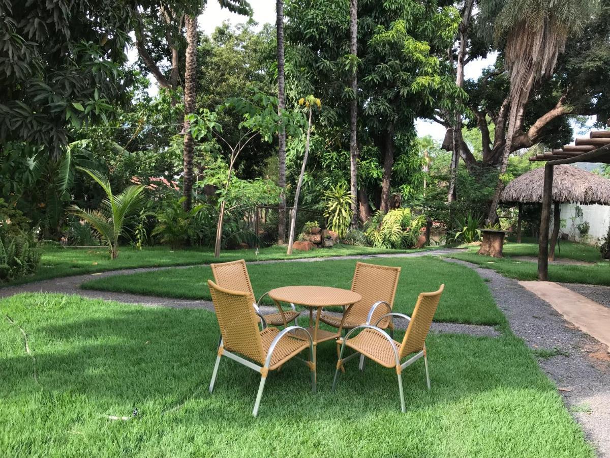 Suite Rio De Ondas 1 Barreiras  Bagian luar foto